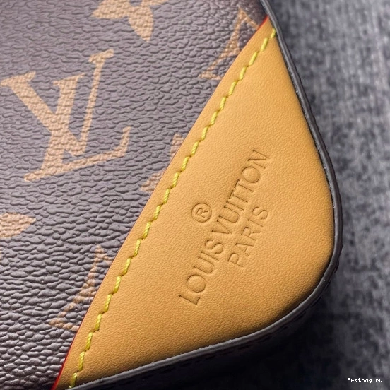 Frstbag ru LOUIS MESSENGER TRIO VUITTON 0807
